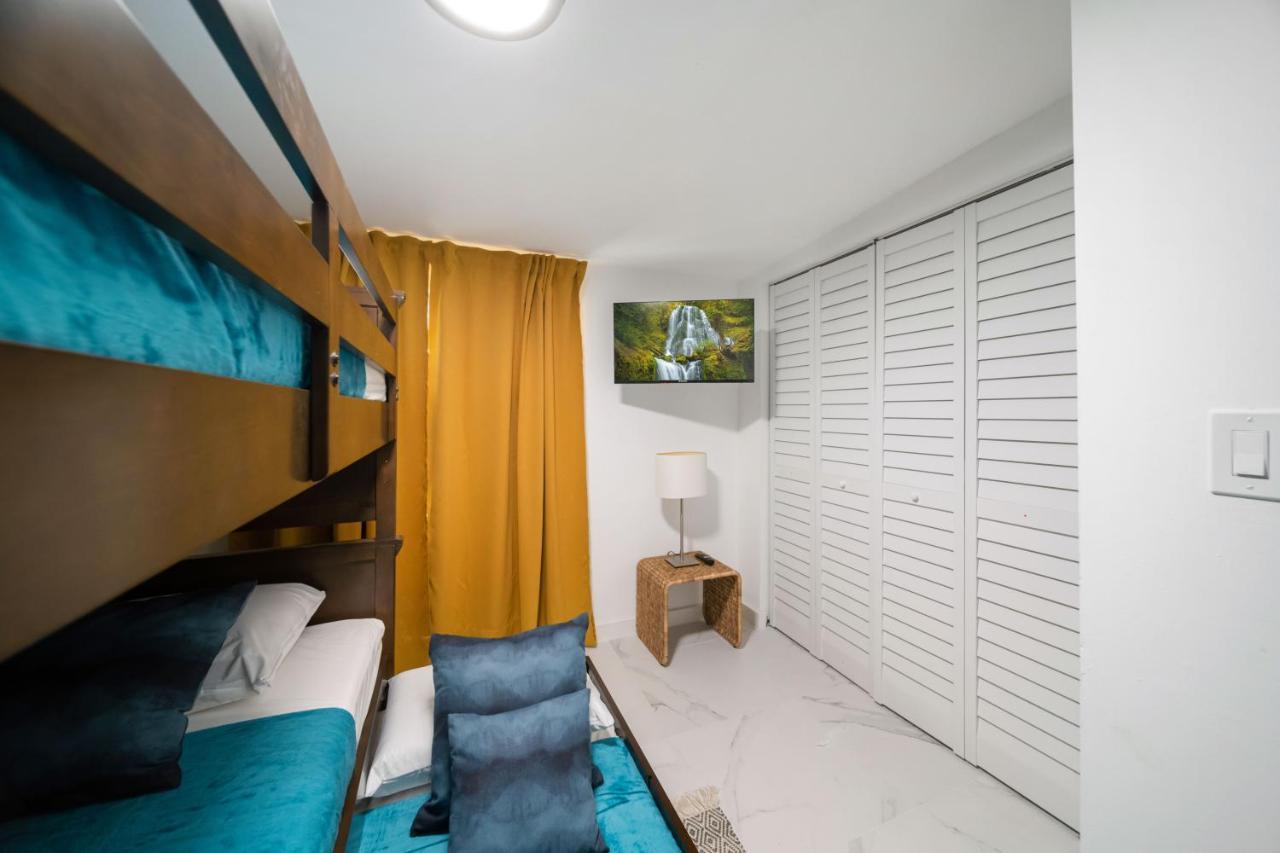 マイアミ Tropical Marlins Houseヴィラ エクステリア 写真